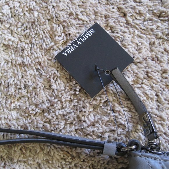 NWT Simply Vera Vera Wang gray wristlet - Picture 3 of 13